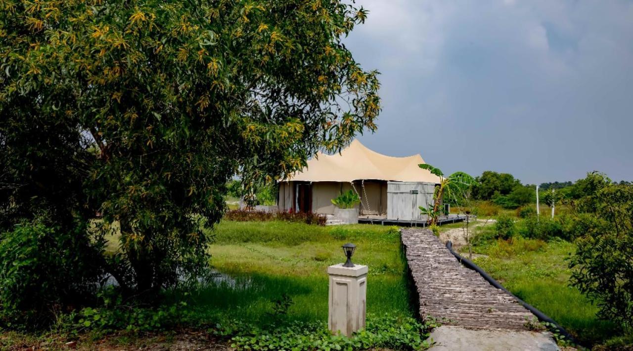 The Alampara Resort - Luxury Boutique Glamping & Water Sports Cheyūr Buitenkant foto