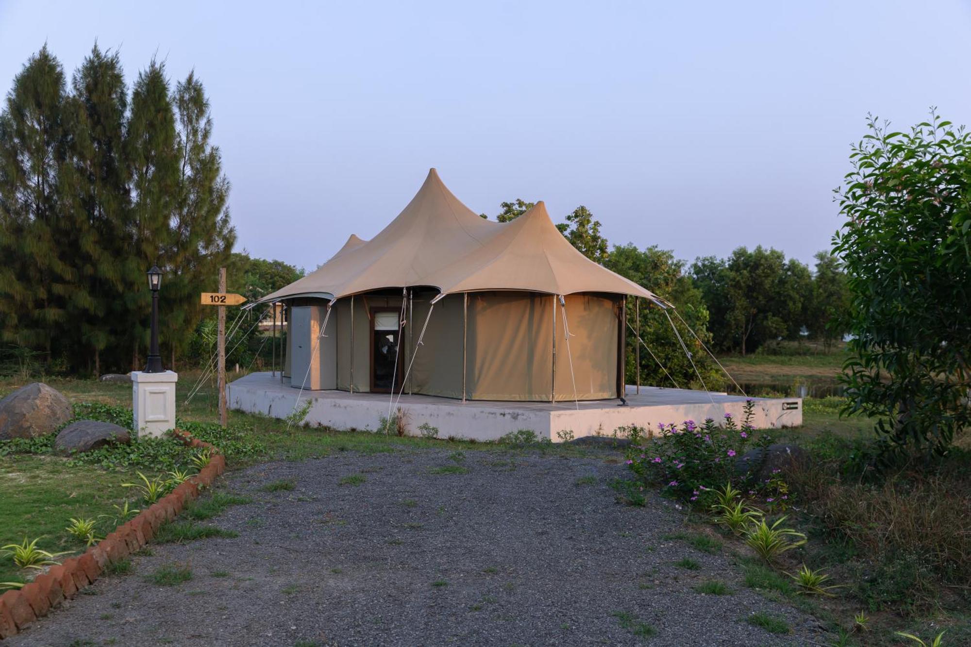 The Alampara Resort - Luxury Boutique Glamping & Water Sports Cheyūr Buitenkant foto